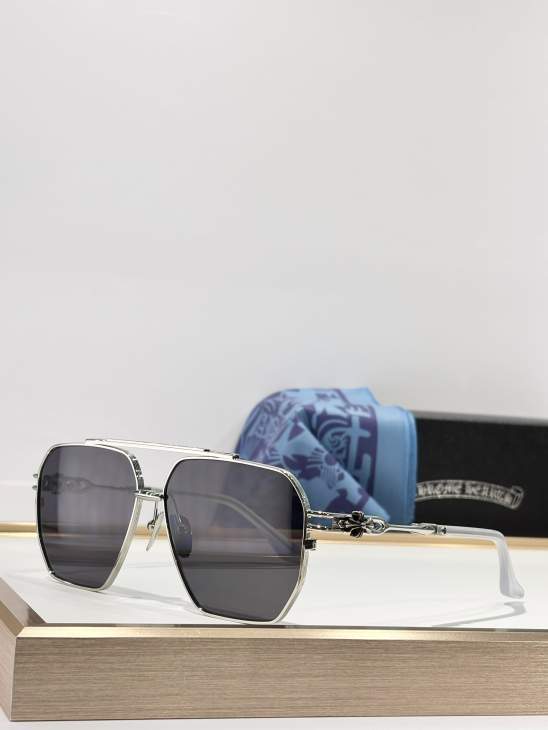 Picture of Chrome Hearts Sunglasses _SKUfw76989008fw